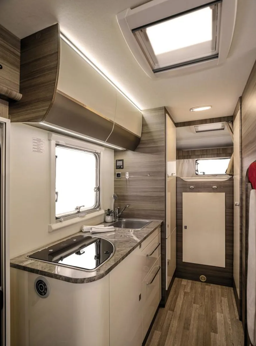 2022-12-13 15_43_54-Jasper – 2022 Rimor Evo 5 Motorhome from £185.00 p.d. - Goboony